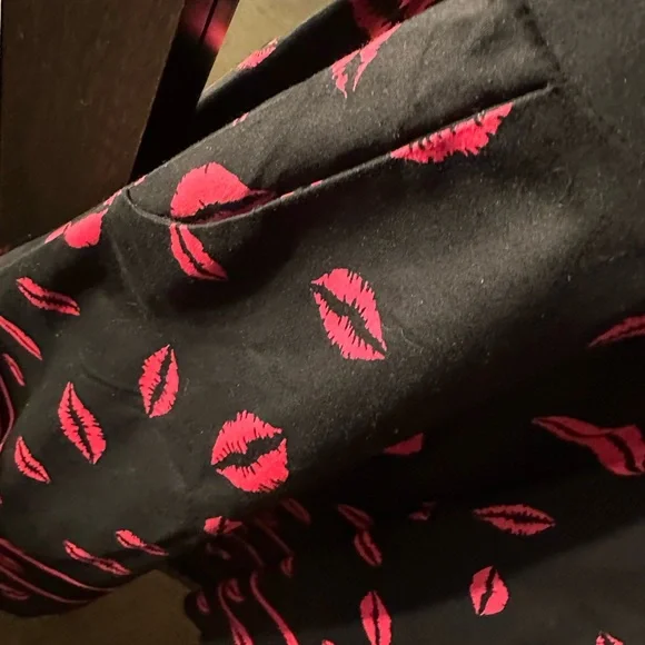 BNWOT VOODOO VIXEN KISS 💋 DRESS. - Picture 2 of 4
